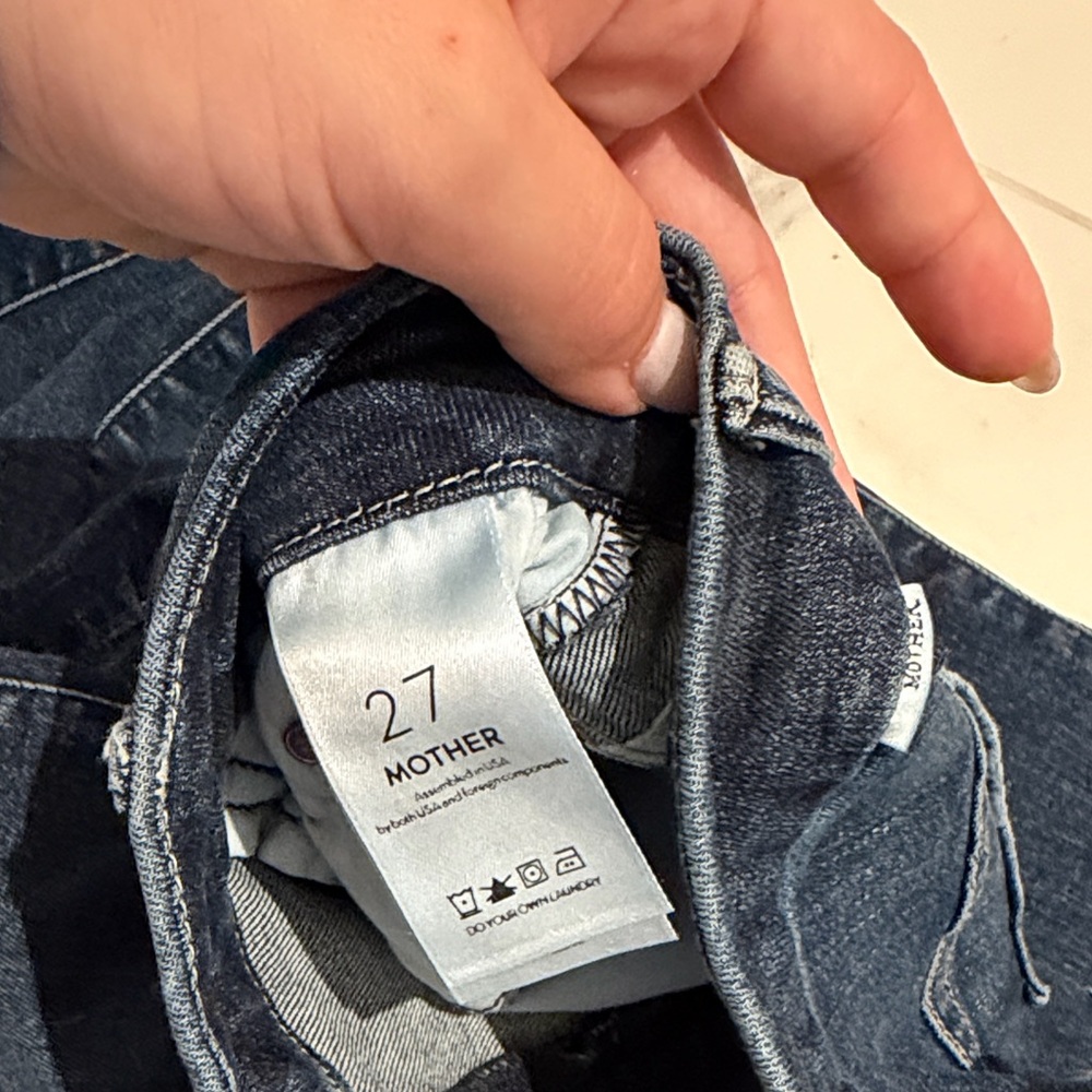 MOTHER High‎ Waisted Looker Ankle Fray Jeans  Distressed Size 27 close to edge - Picture 7 of 8